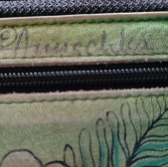 Beautiful Hand Painted soft leather Wristlet Peacock 🦚 Organizer Wallet - Picture 7 of 12